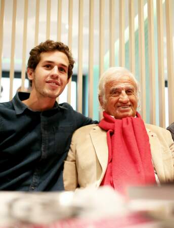 Victor Belmondo et son grand-père Jean-Paul Belmondo le 13 octobre 2016