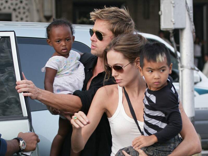 Brad Pitt, Angelina Jolie, Maddox et Zahara en Inde en 2006