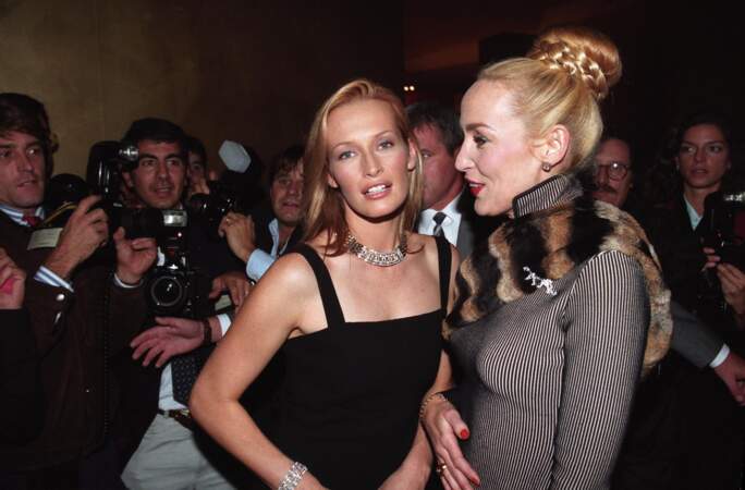 1997 lors d'une soirée Cartier vec Jerry Hall, elle va donner naissance à sa seconde fille Emma