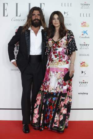Monica Bellucci et son compagnon Nicolas Lefebvre au photocall du gala de charité ELLE 