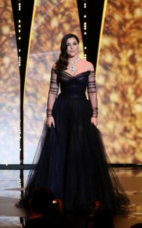 L'actrice a sorti le grand jeu pour la cérémonie d'ouverture du 70ème Festival International du Film de Cannes.