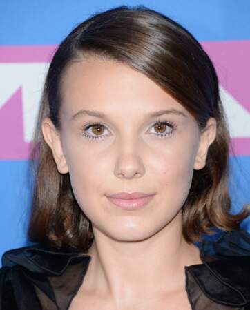 Millie Bobby Brown : on adore son side-hair ultra lisse et brillant