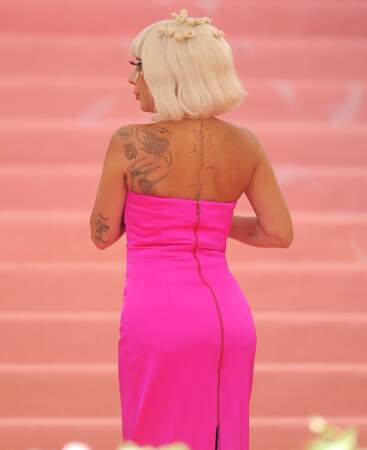 Lady Gaga dévoile sa sublime rose lors du Met Gala le 6 mai 2019