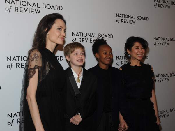 Angelina Jolie, ses filles Shiloh et Zahara Jolie-Pitt, et Loung Ung