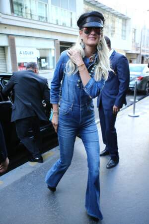 Laetitia Hallyday goes lunch to the Berry's hotel in Paris