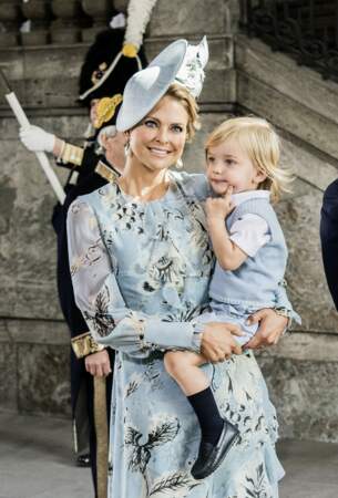 La princesse Madeleine de Suède en compagnie de son fils le prince Nicolas le 14 juillet 2017