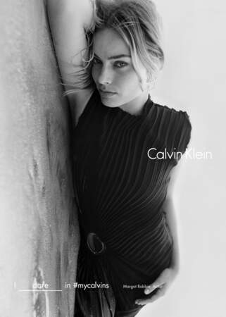 Margot Robbie pose pour la nouvelle campagne publicitaire de Calvin Klein. New York, le 6 juillet 2016.