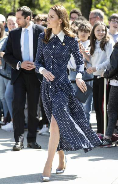Kate Middleton ose la robe fendue Alessandra Rich à Bletchey Park, le 14 mai 2019