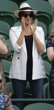 Meghan Markle assiste à un match de son ami Serena Williams lors du tournoi de Wimbledon, le 4 juillet 2019