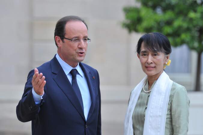 Francois Hollande  accueille San Suu Kyi à Paris
