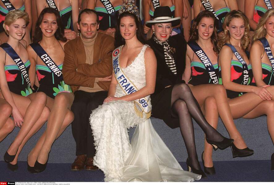 Après les fleurs de tiaré, le diadème de Miss France 1999 pour la Tahitienne Mareva Galanter, en décembre 1998.
