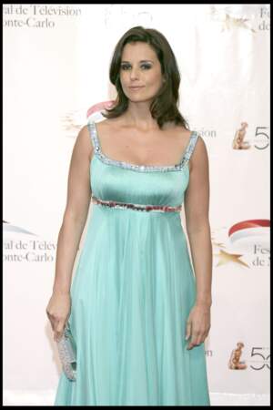 Faustine Bollaert élégante avec une robe de soirée verte claire à Monaco le 6 juin 2010