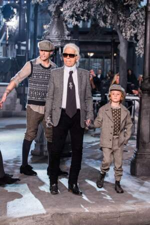 Karl Lagerfeld, Hudson Kroening et Baptiste Giabiconi clôturent le show