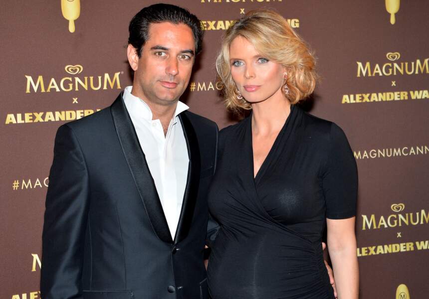 Sylvie Tellier, enceinte, et son mari Laurent au festival de Cannes le 10 mai