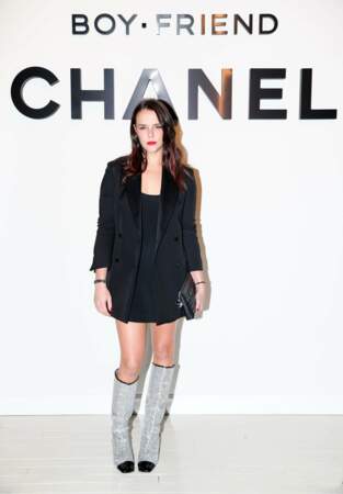 Pauline Ducruet très chic en total look Chanel pour le lancement d'une nouvelle montre de la marque