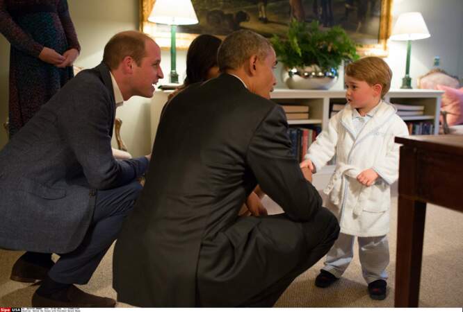 William d'Angleterre et son fils George lors de la visite de Barack Obama à Kensington le 22 avril 2016