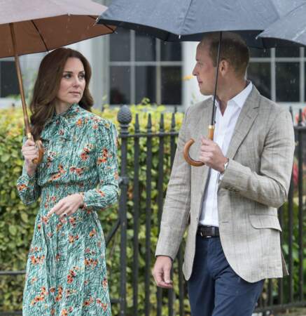 Kate Middleton en robe fleurie avec son mari William