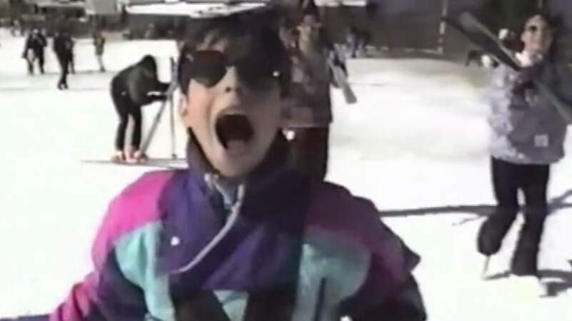 Grégory Lemarchal enfant s'amuse au ski