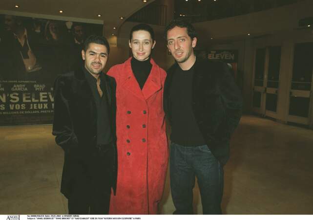 Gad Elmaleh avec Anne Brochet et Jamel Debbouze à la première de Astérix Mission Cléopâtre en 2002