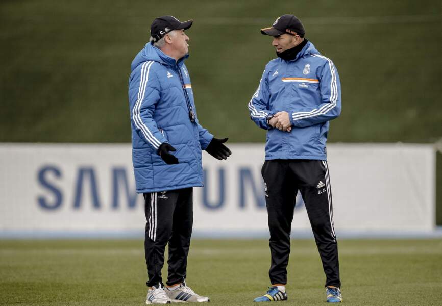 Carlo Ancelotti en fait son entraîneur adjoint sur le banc du club madrilène en 2013