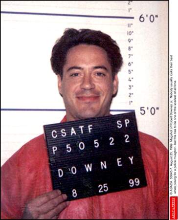 Robert Downey Junior a eu quelques déboires liés à sa consommation de stupéfiants, ici en 1999