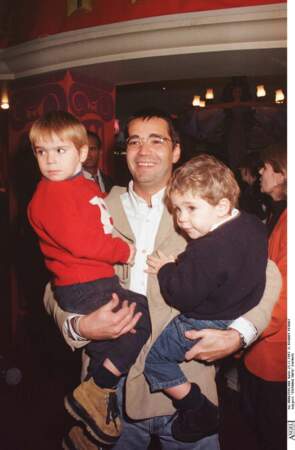 Stephane Tapie et ses enfants à une première du film l'Hercule au Grand Rex à Paris.