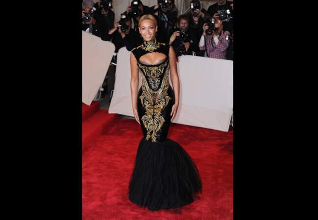 Beyoncé, divine dans sa robe Alexander McQueen