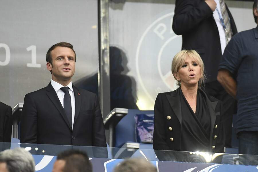 27 mai 2017 : Emmanuel and Brigitte Macron en veste noire pour la finale de la Coupe de France de football à Paris