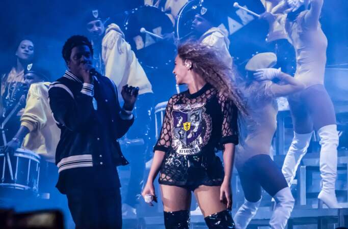 Jay-Z et Beyonce - en Balmain - complices sur la scène de Coachella.
