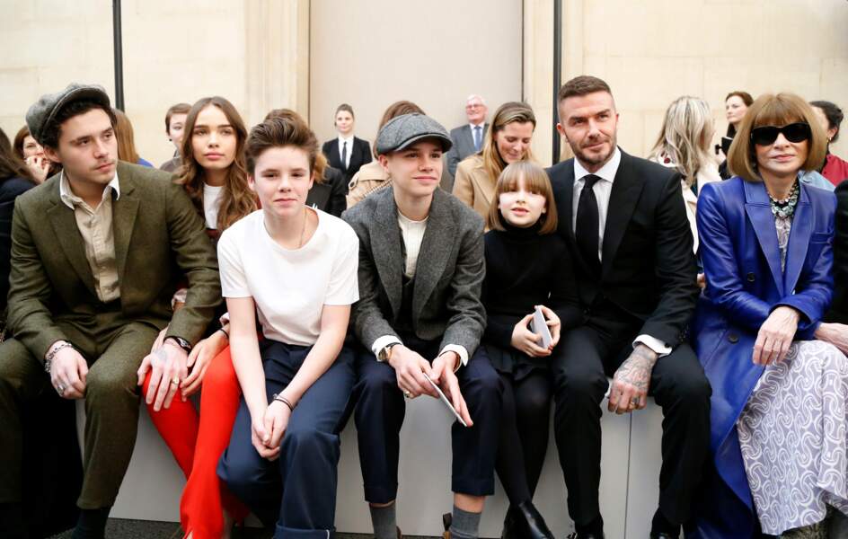David Beckham assiste avec ses enfants au défilé de la collection Automne-Hiver 2019 de Victoria Beckham, à Londres