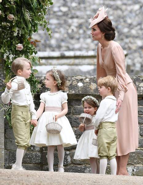 Kate Middleton et ses deux adorables enfants après la cérémonie