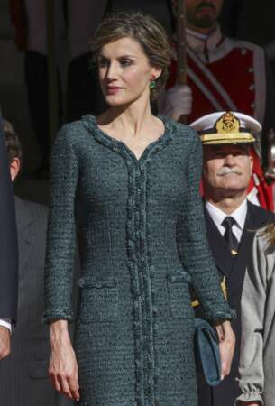 Letizia d'Espagne, superbe dans sa robe en tweed 