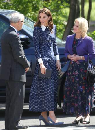 Kate Middleton dans une robe longue à pois à Bletchley Parkle 14 mai 2019