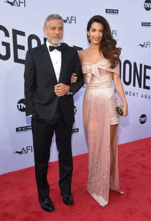 George Clooney, Amal Clooney sublime en robe Prada