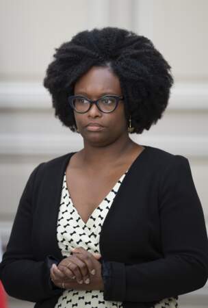 Sibeth Ndiaye, avec ses cheveux "nappy", à l'issue d'un conseil des ministres, le 17 avril 2019