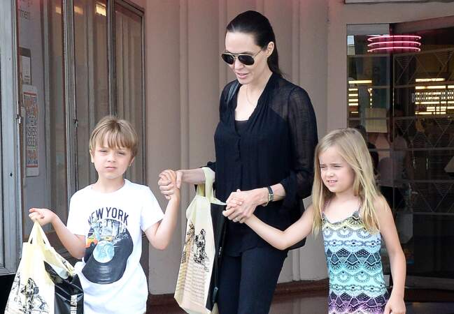 Angelina Jolie et ses jumeaux Knox et Vivienne
