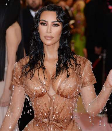 L'effet ultra mouillé comme Kim Kardashian