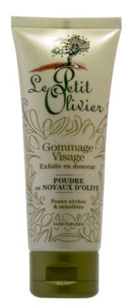Gommage Corps Poudre de Noyaux d’Olive, Le Petit Olivier, 4,40 €, lepetitolivier.fr 