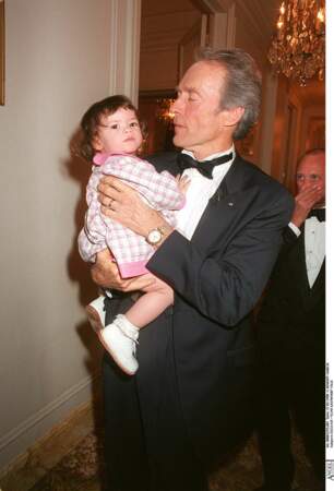 Clint Eastwood et sa fille Morgan à Paris en 1998