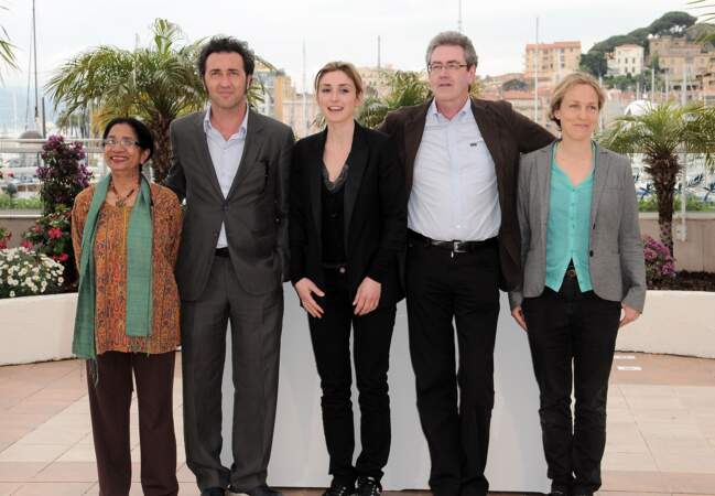 En 2009, à Cannes, en compagnie de ses collègues, jurés d'Un certain regard