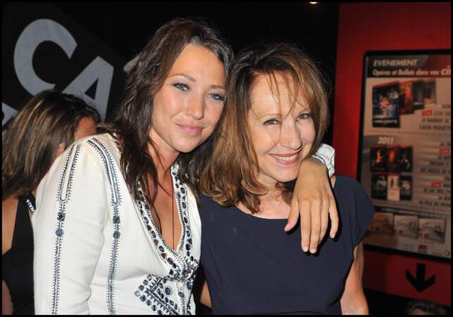 Laura Smet et Nathalie Baye au Festival du film d'Angoulême en 2010