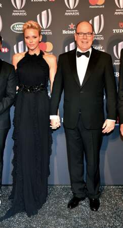Charlène et Albert de Monaco, tous les deux sublimes habillés de noir