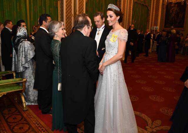Kate Middleton radieuse dans une nouvelle robe jenny Packham