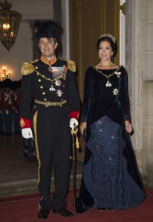 Le prince héritier Frederik aux côtés de son épouse, divine dans sa silhouette Jesper Hovring