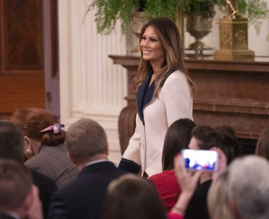 Melania Trump opte pour un look Gucci avec le président de la république de Pologne et sa femme à la Maison Blanche