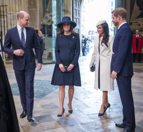 Le prince William, le prince Harry, Kate Middleton et Meghan Markle se retrouvent lors de la cérémonie du Commonwealth en l'abbaye Westminster à Londres, le 12 mars 2018.
