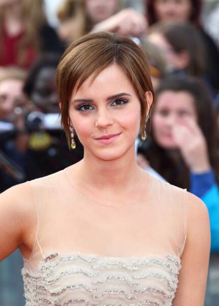 Emma Watson, laisse doucement ses cheveux repousser en 2011