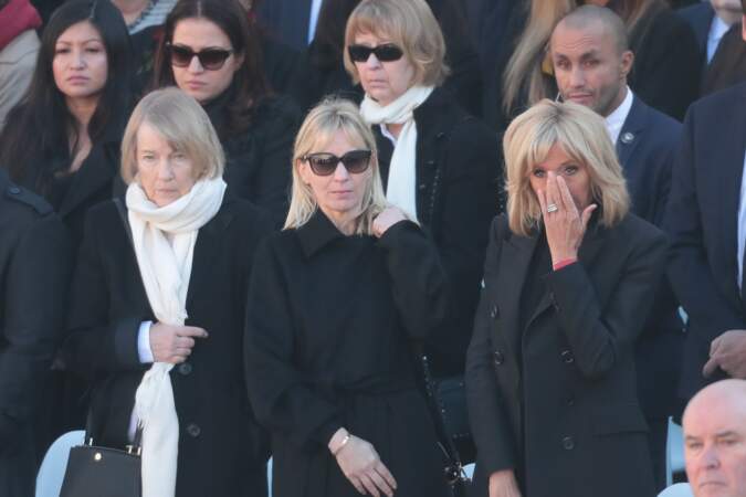 Brigitte Macron en pleurs lors de l'hommage national à Charles Aznavour ce 5 octobre