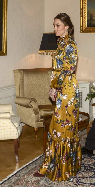 Kate Middleton en robe moutarde Erdem à Stockholm