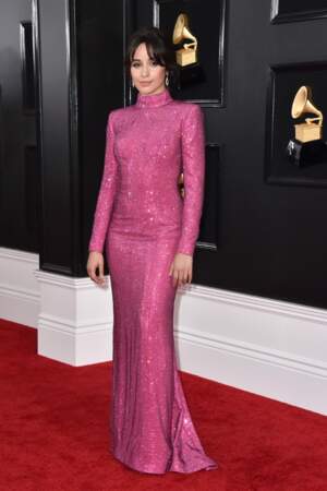 Camila Cabello en robe longue à sequins rose